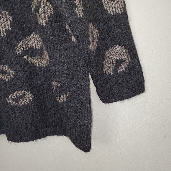 NWT Universal Thread Chunky Sweater. Leppard Gray. Oversized. Size 1XL - Picture 2 of 12